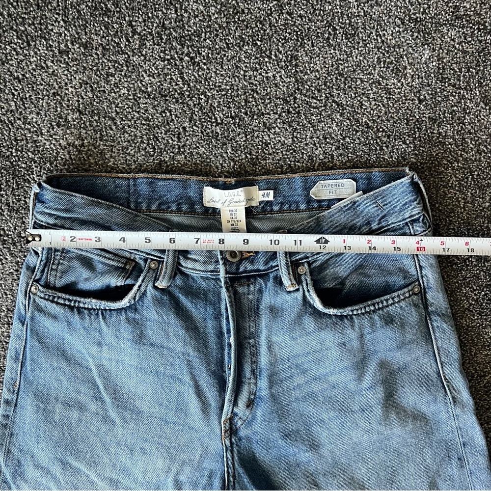 H&M Light Blue Tapered Jeans with Raw Edge - Picture 8 of 11